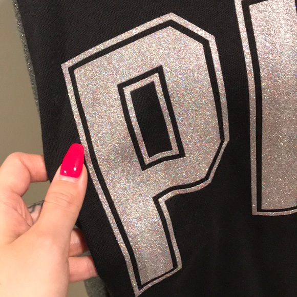VS PINK Glimmer Bling Crew Sweatshirt - Picture 4 of 8